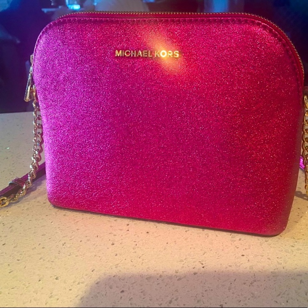 Michael Kors Dome Crossbody-Pink